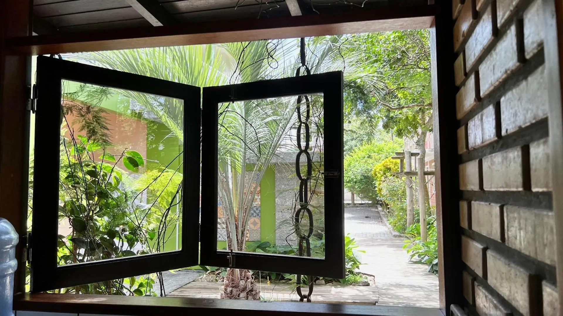 Pousada Residência Nativa Pinheira